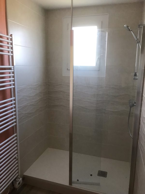 douche paroi fixe