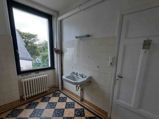 salle de bain d'origine lavabo