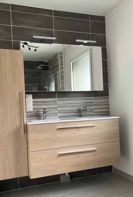 salle de bain apres lavabo