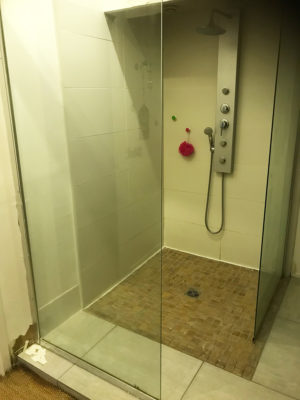 1-300x400 douche carrelage se decolle