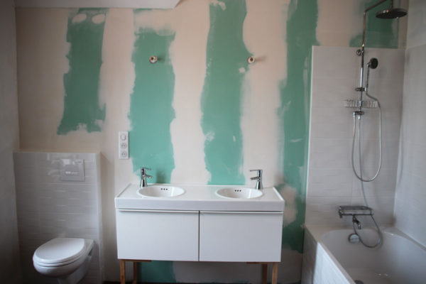 photo chantier transformer une chambre en salle de bains